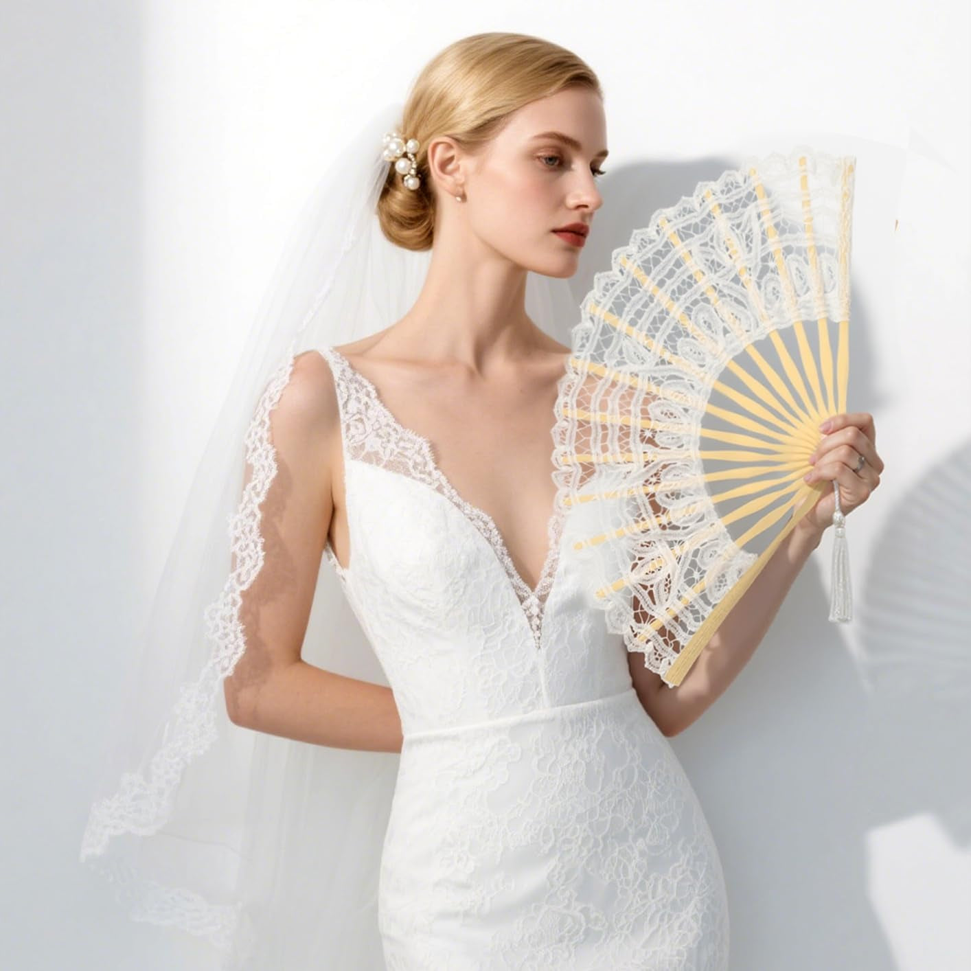 BABEYOND Cotton Lace Folding Handheld Fan Embroidered Bridal Hand Fan with Bamboo Staves for Wedding Decoration Dancing Party