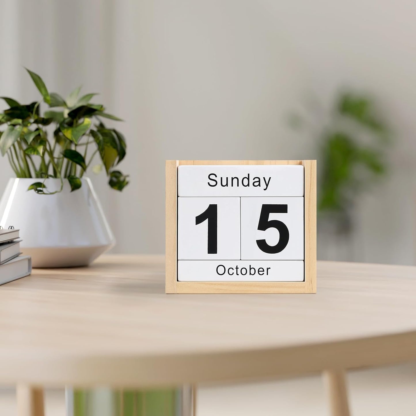 Wooden Block Calendar for Desk, Daily Desktop Perpetual Desk Calendar, Cute Date Display Blocks Desk Accessory for Home Office Decor, Teacher, Classroom, Reusable Yearly, Wood Grain