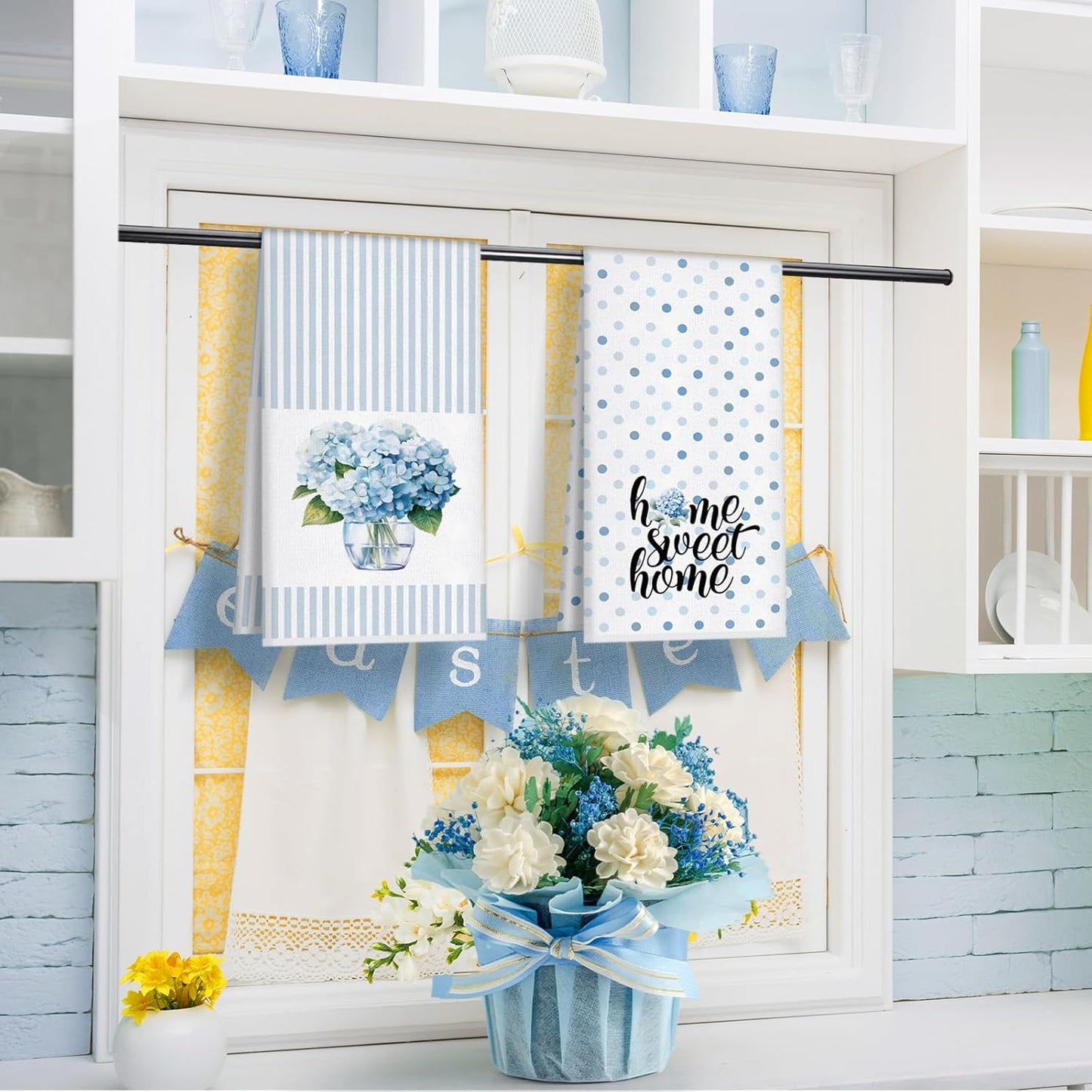 Fuweave 4 Pack Blue Hydrangea Kitchen Hand Towels Farmhouse Blue Hydrangea Decor, 18X26 Inch Summer Flowers Decorative Spring Floral Tea Dish Towels for Kitchen Bathroom