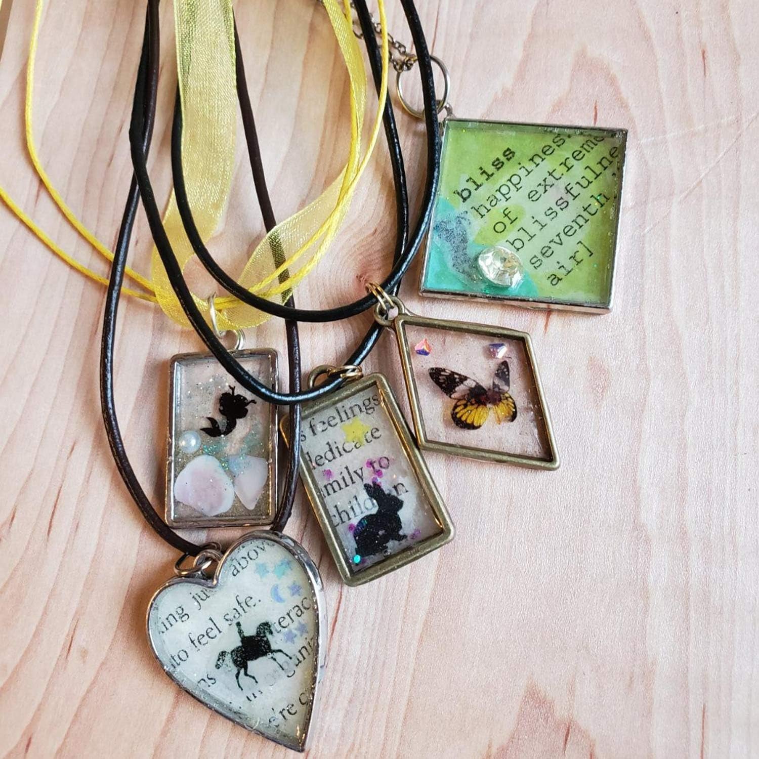 270 Pieces Open Bezel Pendants for Resin, 12 Styles Open Frame Pendant Assorted Geometric Hollow Mold Metal Resin Jewelry Molds for Earrings, Necklace, Pressed Flower, DIY Crafts