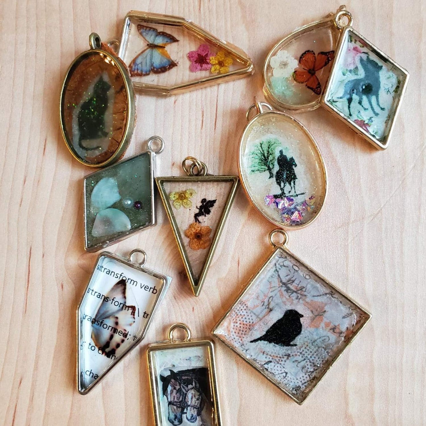 270 Pieces Open Bezel Pendants for Resin, 12 Styles Open Frame Pendant Assorted Geometric Hollow Mold Metal Resin Jewelry Molds for Earrings, Necklace, Pressed Flower, DIY Crafts
